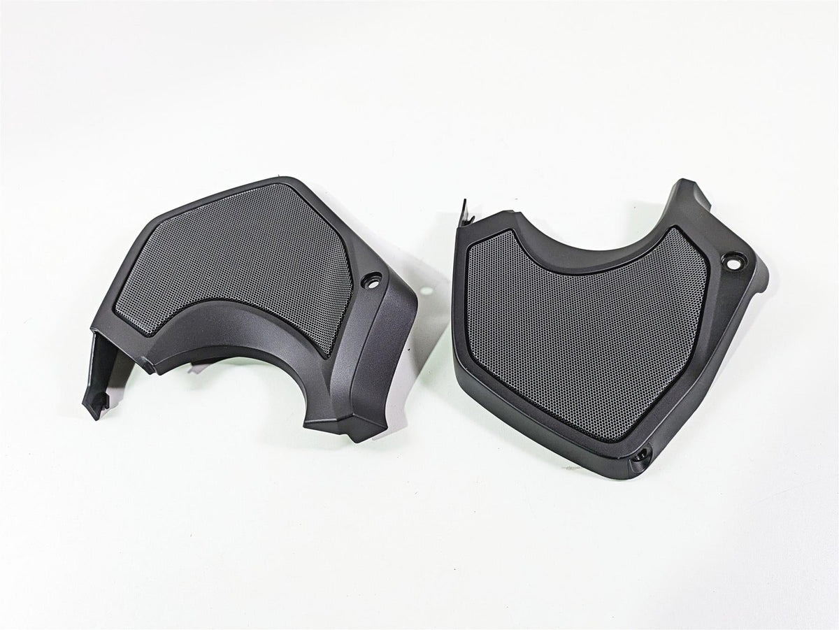 2019 BMW R1250RT K52 Speaker Cover Fairing Cover Set 46638529411 46638529412 {{ shop.shopifyCountryName }} - Mototech271