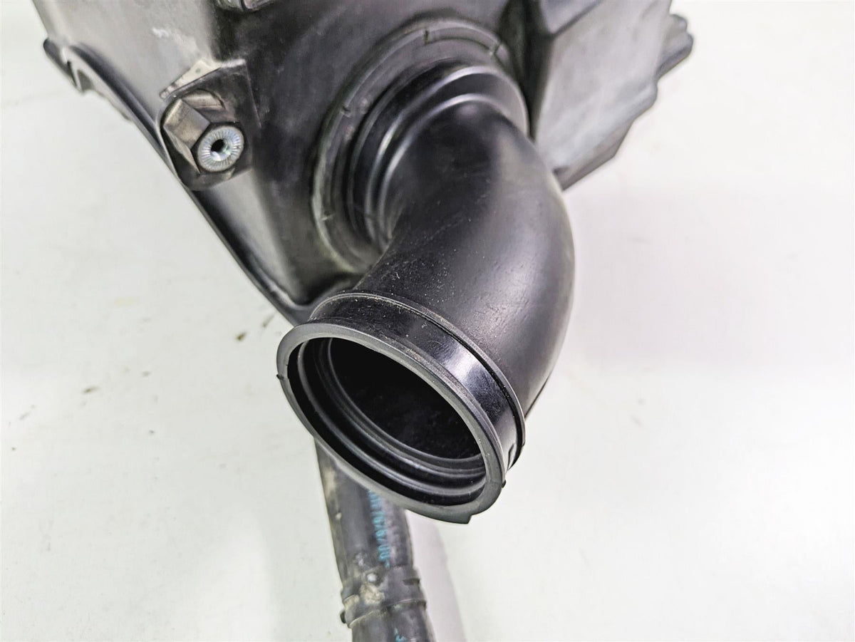 2009 BMW R1200GS K255 Adv Air Box Tubes & Front Air Ram 13717720354 13717672545 {{ shop.shopifyCountryName }} - Mototech271