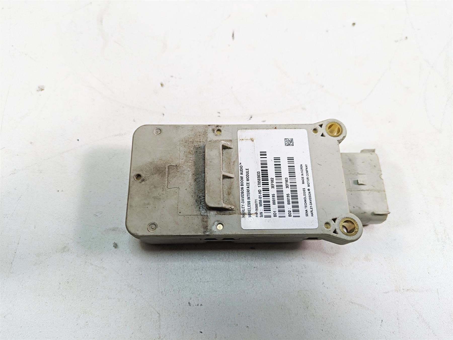 2018 Harley Touring FLHXSE CVO Street Glide Wireless Interface Module 76000771 {{ shop.shopifyCountryName }} - Mototech271