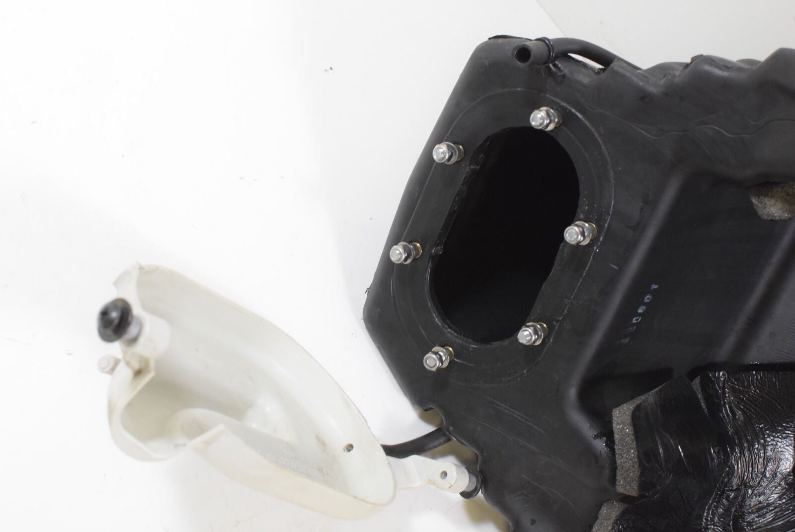 2016 Aprilia Shiver 750 Fuel Gas Petrol Tank Reservoir 896366 {{ shop.shopifyCountryName }} - Mototech271
