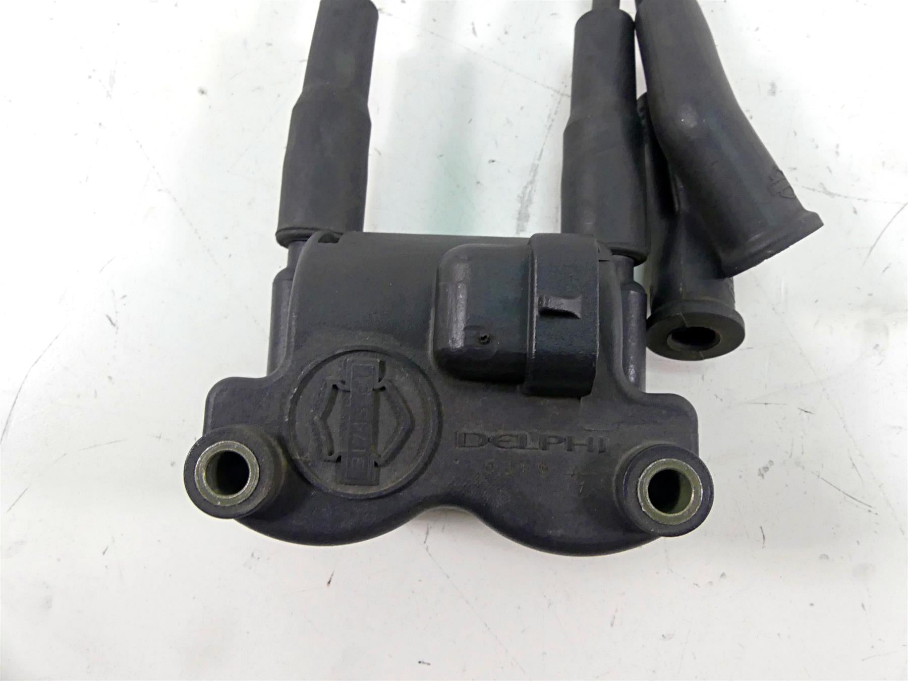 2006 Harley Touring FLHTCU SE E-Glide Ignition Coil Wires Plugs 31743-01 {{ shop.shopifyCountryName }} - Mototech271