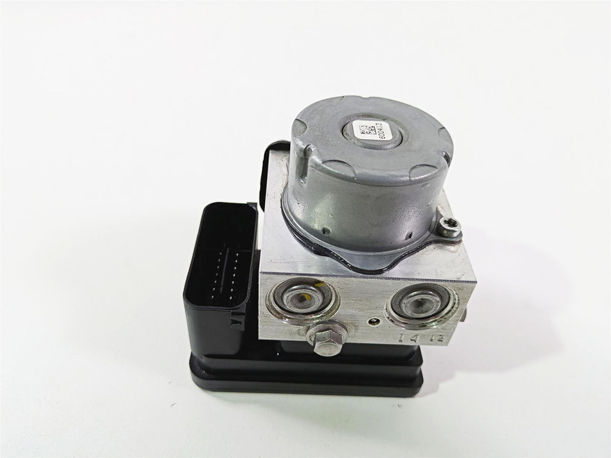 2024 Triumph Tiger 900 GT Abs Brake Pump Unit Module T2029921 T2029920 {{ shop.shopifyCountryName }} - Mototech271