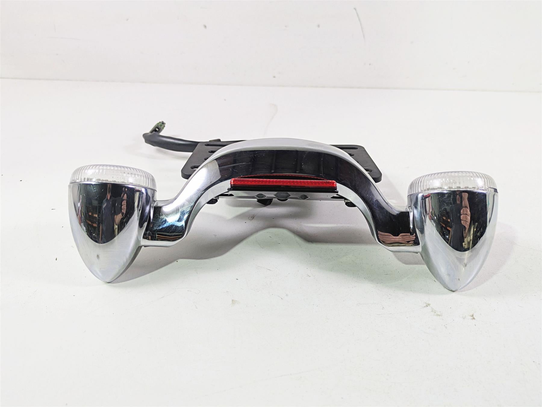 2021 Harley Touring FLTRX Road Glide Rear Led Blinker Plate Holder Bar 73314-10 {{ shop.shopifyCountryName }} - Mototech271