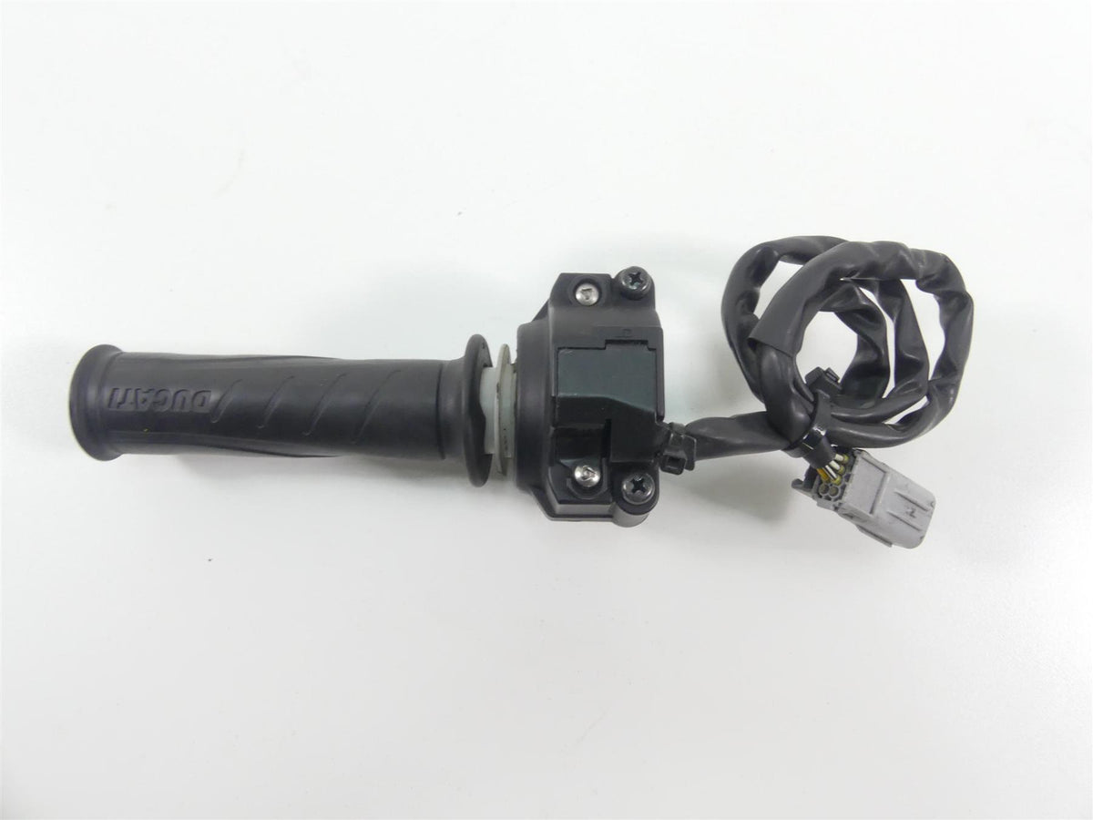 2017 Ducati 939 S Supersport E-Throttle Grip Handle Set 66020093B {{ shop.shopifyCountryName }} - Mototech271
