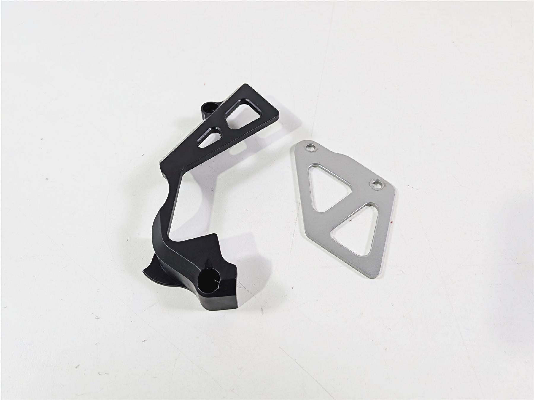 2008 Ducati Hypermotard 1100 S Rizoma Sprocket Cover Guard IDD709 ZDM084B-Mototech271