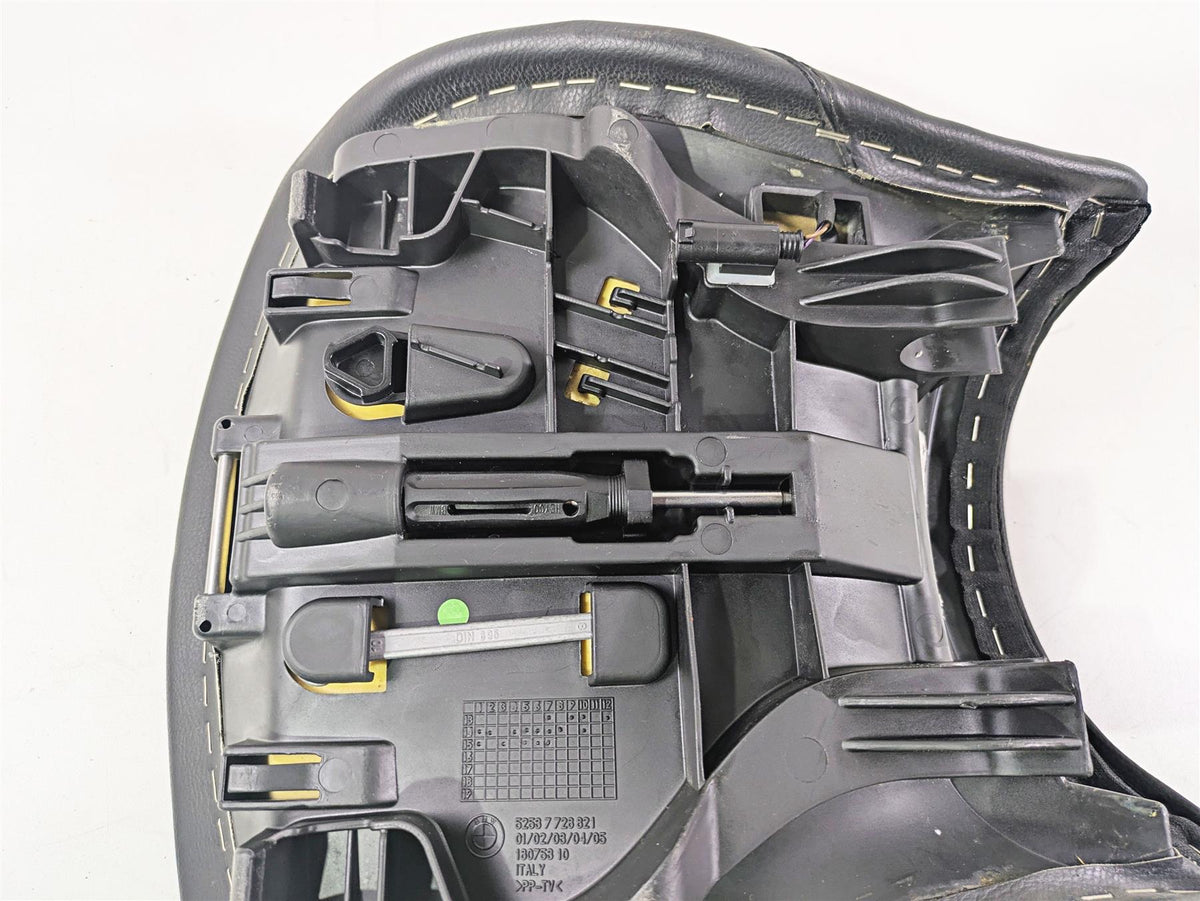 2016 BMW R1200RT K52 Front Heated Seat Saddle 52538544784 {{ shop.shopifyCountryName }} - Mototech271