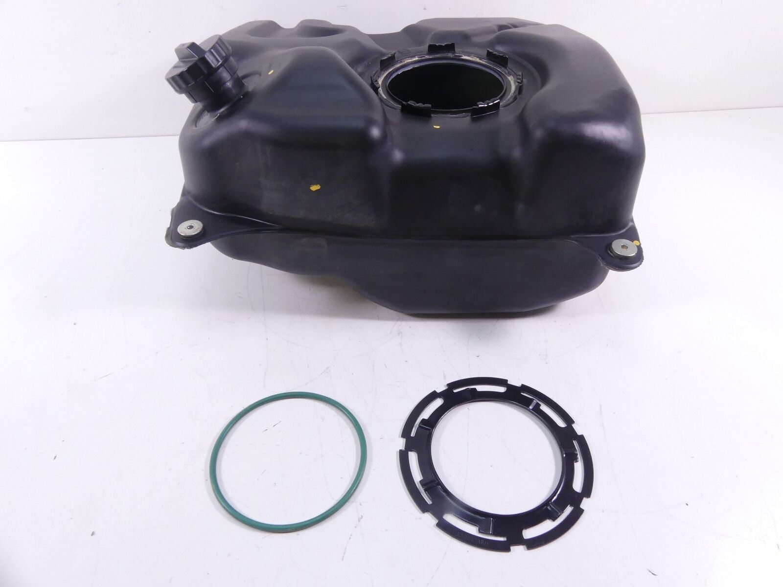 2019 Honda Talon SXS1000 S2X Fuel Gas Petrol Reservoir Tank 17510-HL6-A00 {{ shop.shopifyCountryName }} - Mototech271