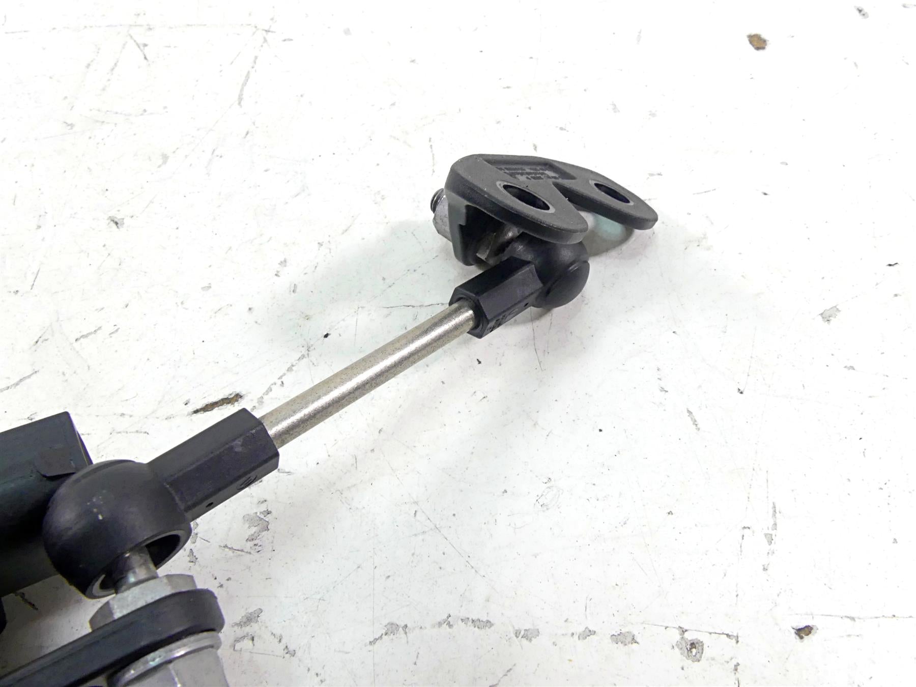 2018 BMW S1000RR K46 Rear Suspension Shock Level Leveling Sensor 37146870000 {{ shop.shopifyCountryName }} - Mototech271