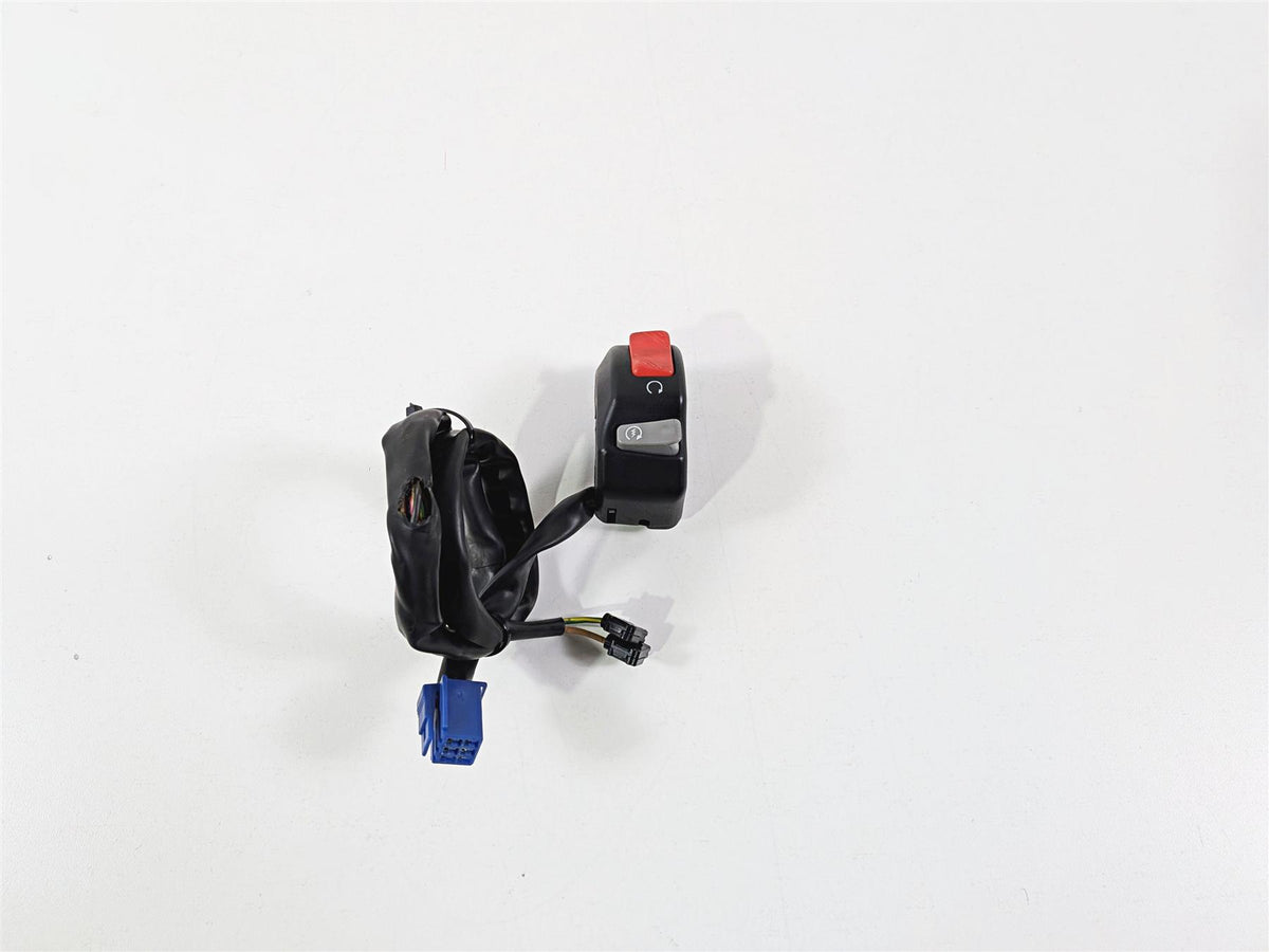 2008 Yamaha YZF R1 RN19 Right Hand Control Switch Start Stop 4C8-83975-00-00 {{ shop.shopifyCountryName }} - Mototech271