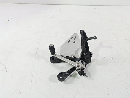 2020 Kawasaki ZX6R Ninja Left Footpeg Foot Peg Shifter Lever 35063-0160-18R {{ shop.shopifyCountryName }} - Mototech271