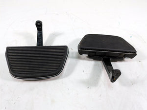 2006 Harley Touring FLHTCUI Electra Glide Passenger Floor Board Set 52719-93B | Mototech271