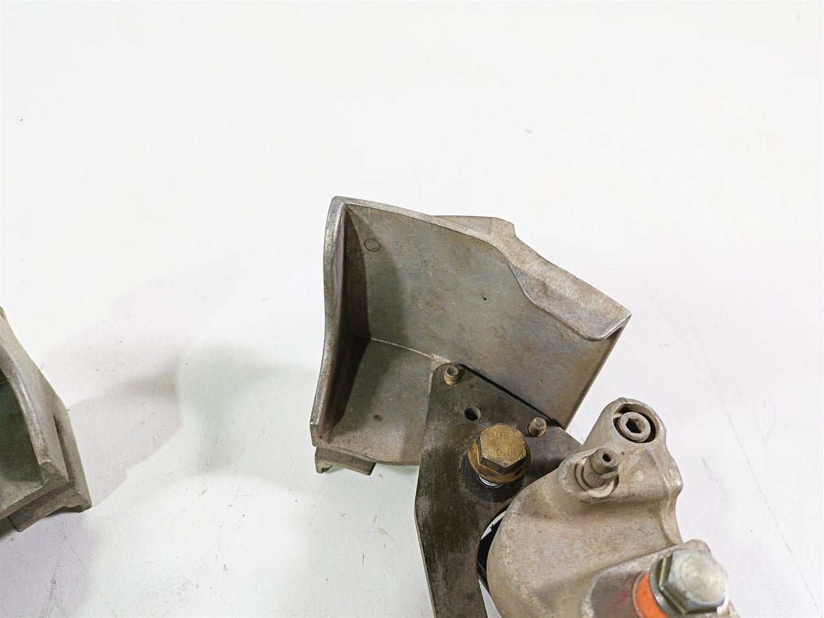 2021 Polaris RZR1000 XP Premium Front Brake Caliper + Scrapers 1912255 1912256 {{ shop.shopifyCountryName }} - Mototech271