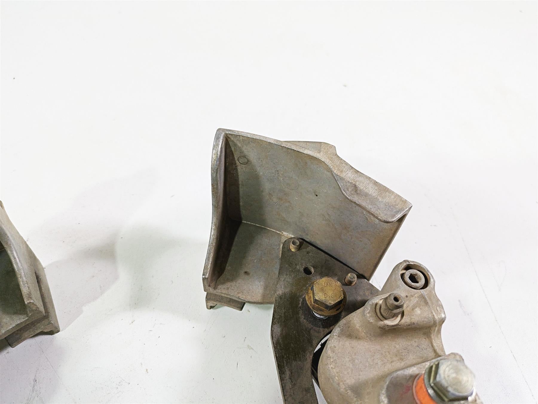 2021 Polaris RZR1000 XP Premium Front Brake Caliper + Scrapers 1912255 1912256 {{ shop.shopifyCountryName }} - Mototech271