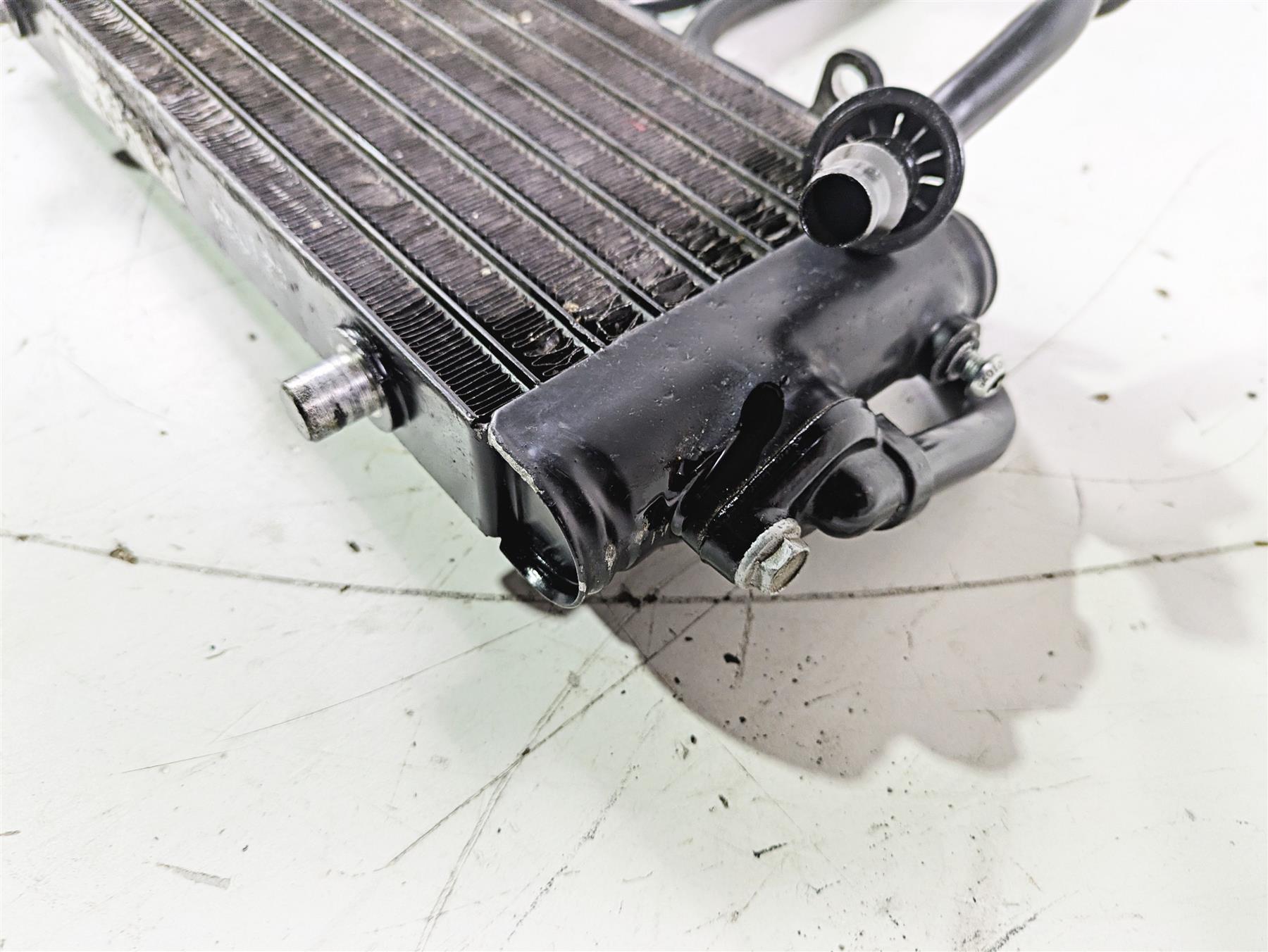 2012 Harley VRSCF Muscle V Rod Oil Cooler & Lines Set 26723-04 26721-04B {{ shop.shopifyCountryName }} - Mototech271