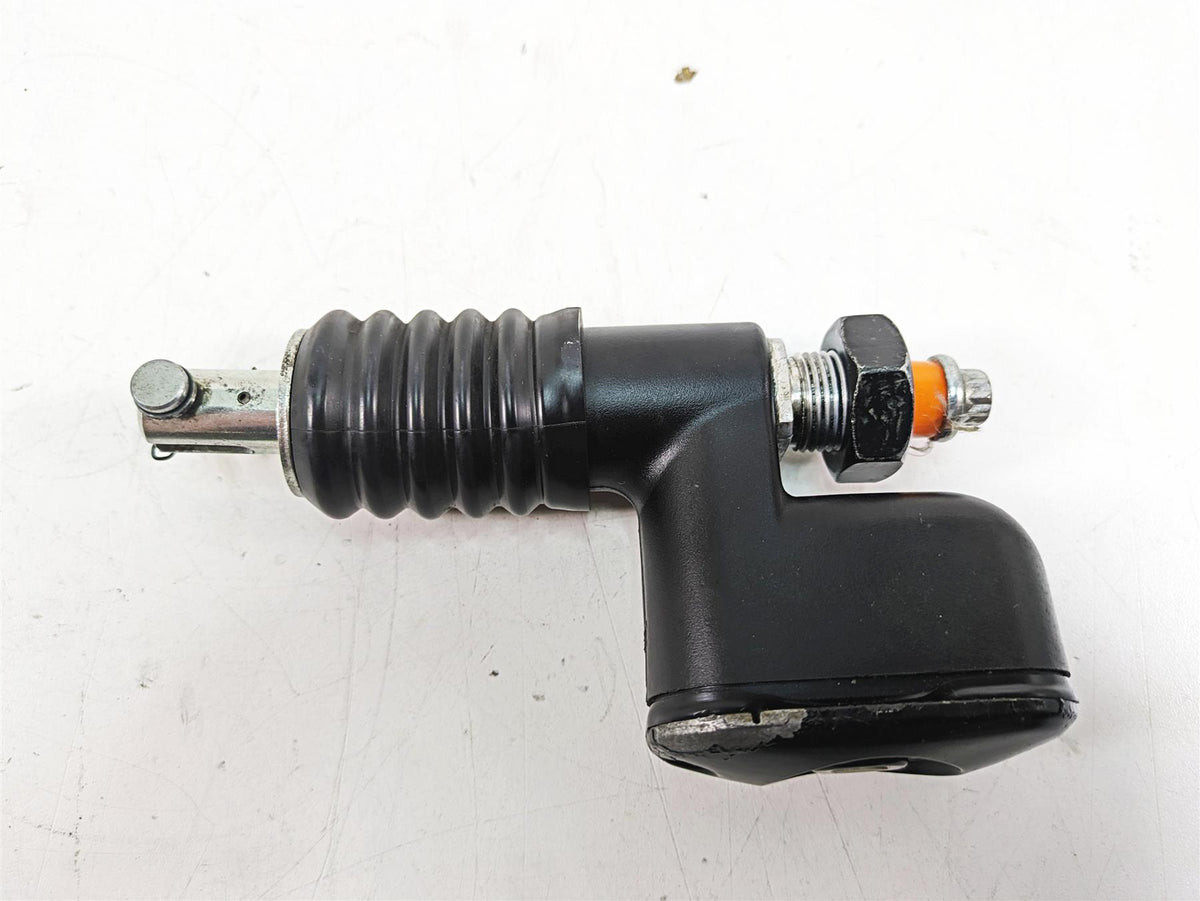 2000 Harley FXSTS Softail Springer Rear Brake Master Cylinder 41755-99F {{ shop.shopifyCountryName }} - Mototech271