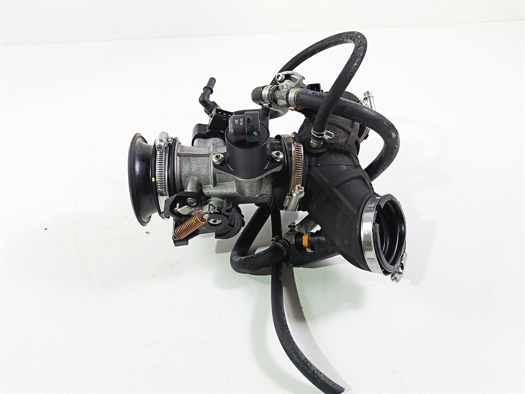 2018 Ducati Scrambler Desert Sled 800 Throttle Body Intake Set 28241001A {{ shop.shopifyCountryName }} - Mototech271