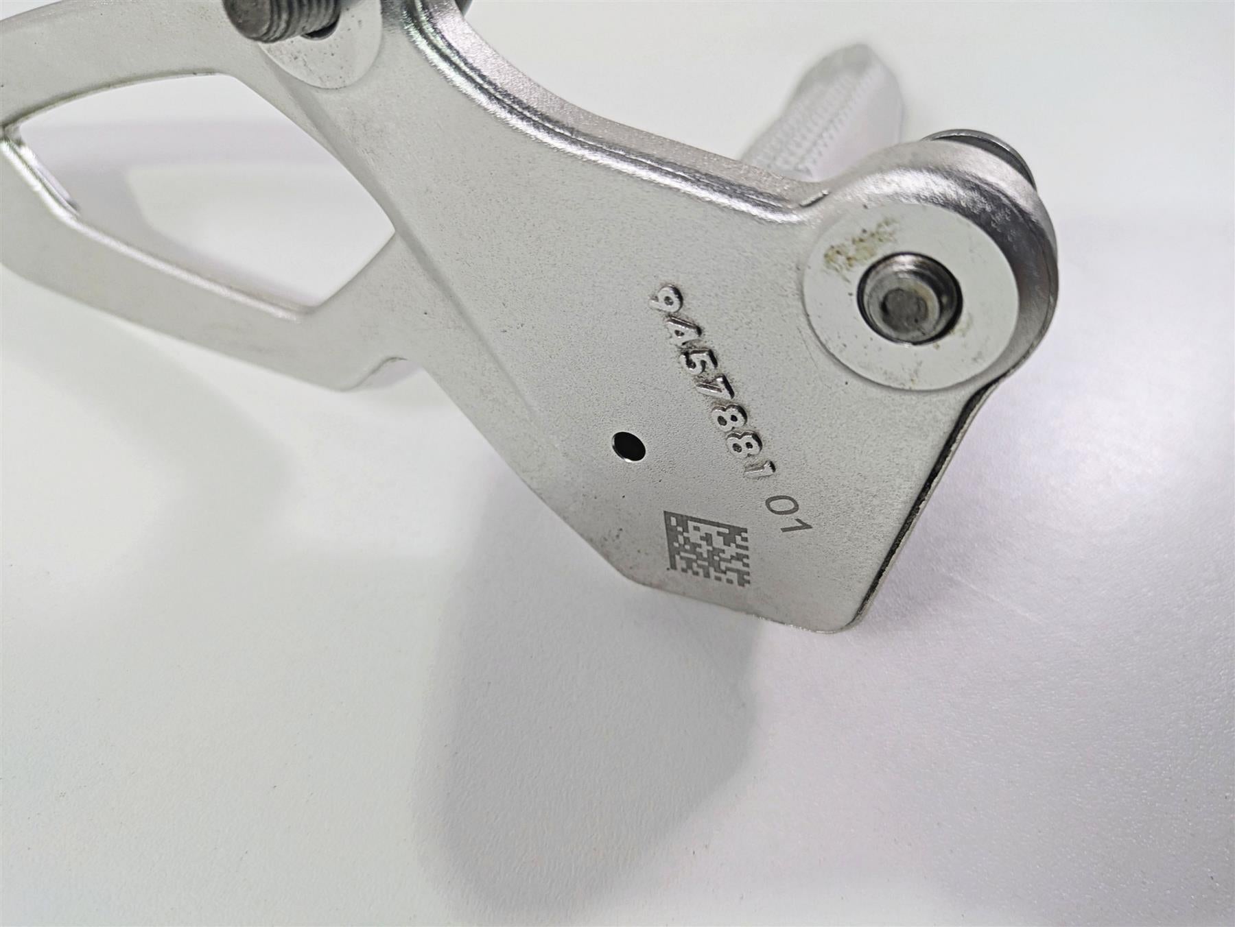 2022 BMW RnineT Pure K22 Left Footpeg Foot Peg Rest 46719457881 {{ shop.shopifyCountryName }} - Mototech271
