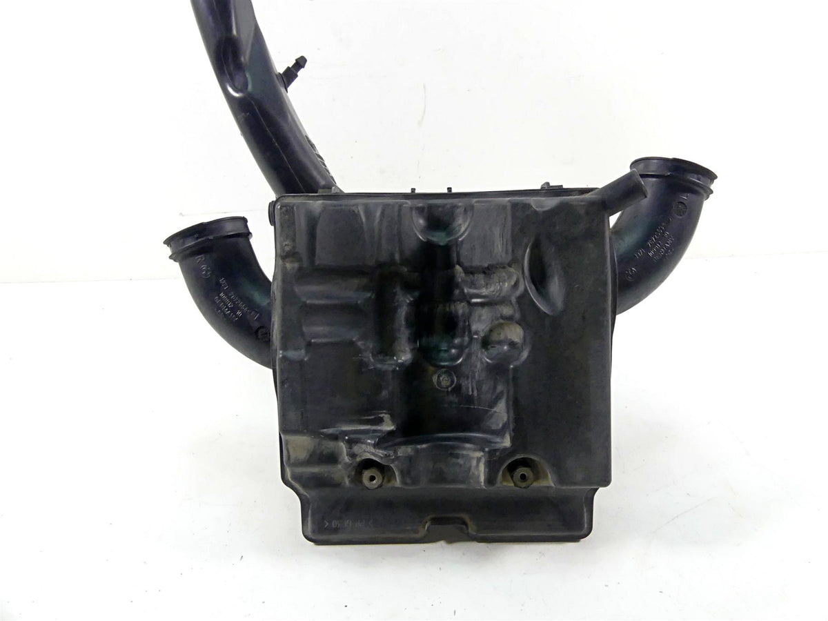 2009 BMW R1200GS K255 Adv Air Cleaner Box + Tubes & Front Air Ram 13717720354 {{ shop.shopifyCountryName }} - Mototech271