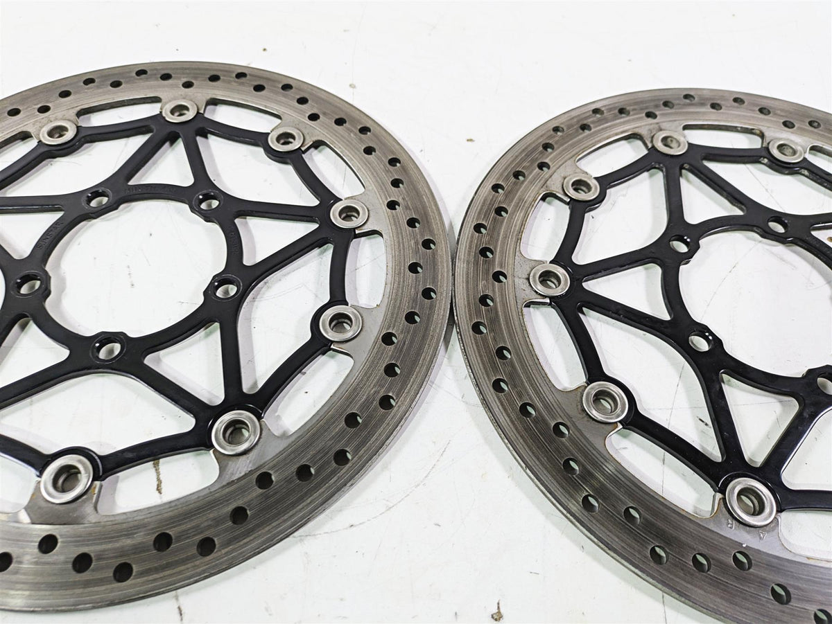 2019 Triumph Speed Triple RS 1050 Front Brake Disc Set 320mm 4.4mm T2022058 {{ shop.shopifyCountryName }} - Mototech271