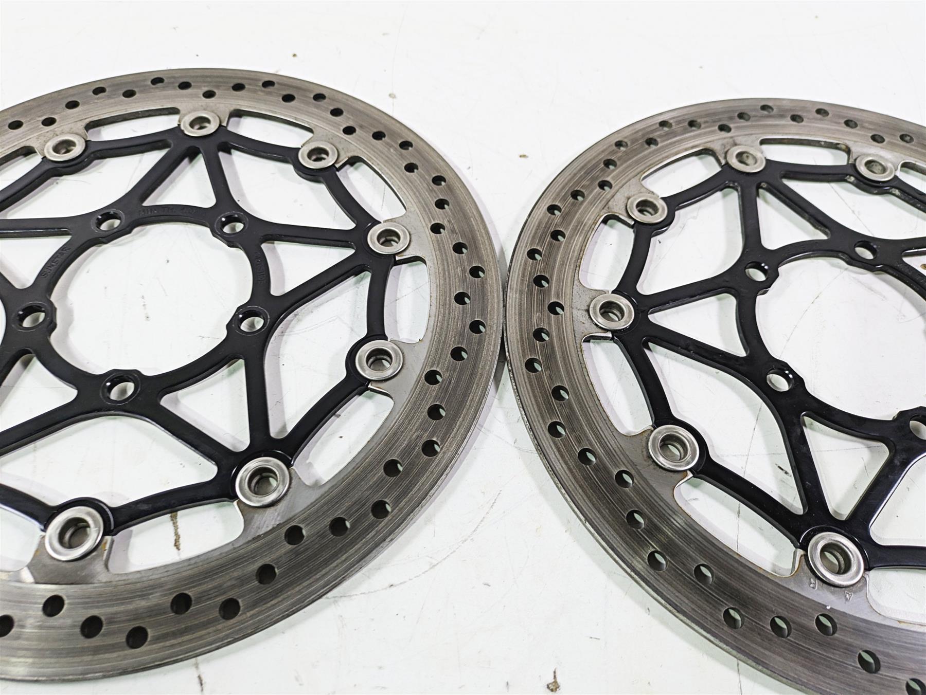 2019 Triumph Speed Triple RS 1050 Front Brake Disc Set 320mm 4.4mm T2022058 {{ shop.shopifyCountryName }} - Mototech271