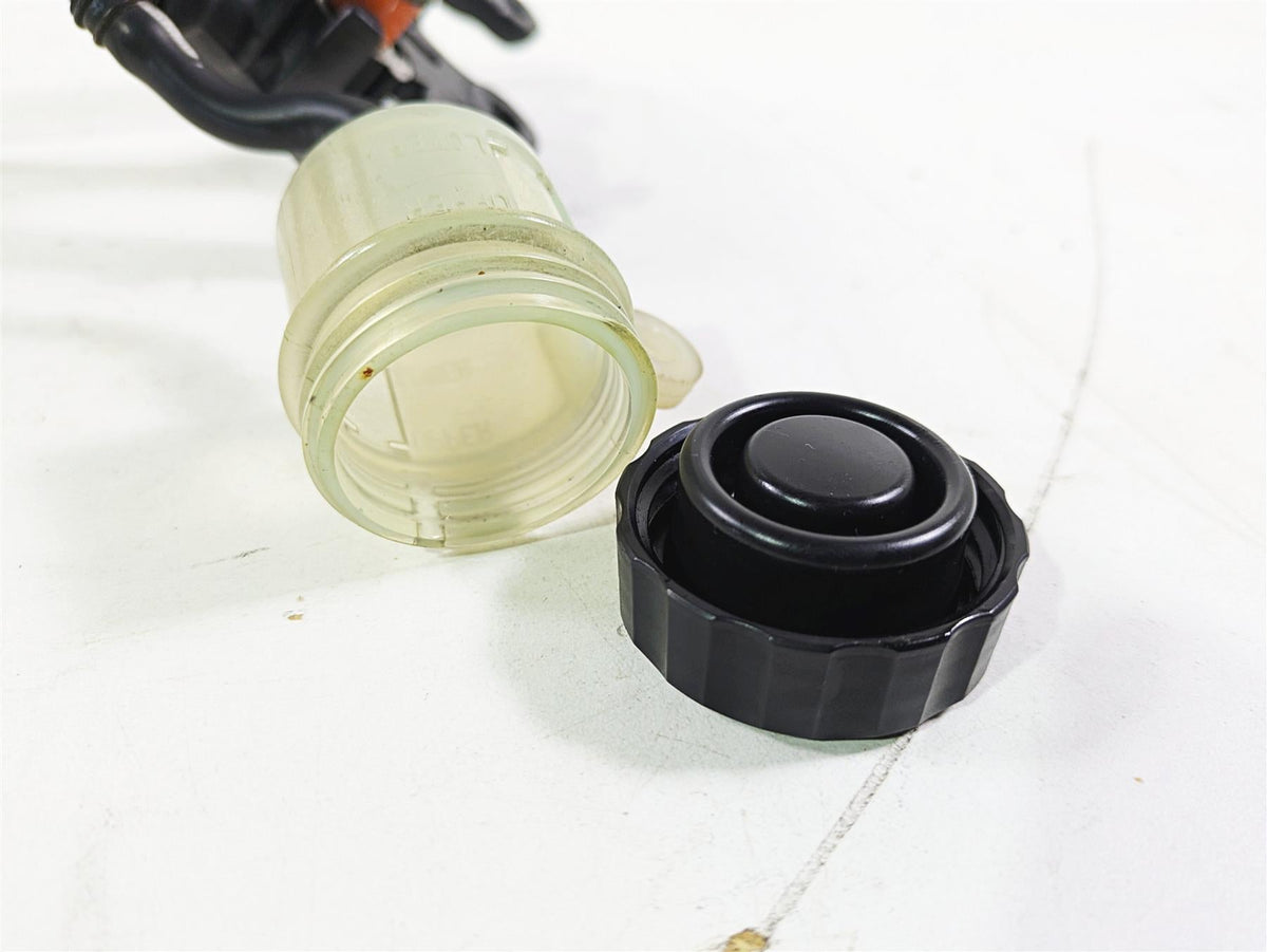 2005 Yamaha YZFR1 YZF R1 Right Footpeg & Master Cylinder Set 5VY-27443-01 {{ shop.shopifyCountryName }} - Mototech271