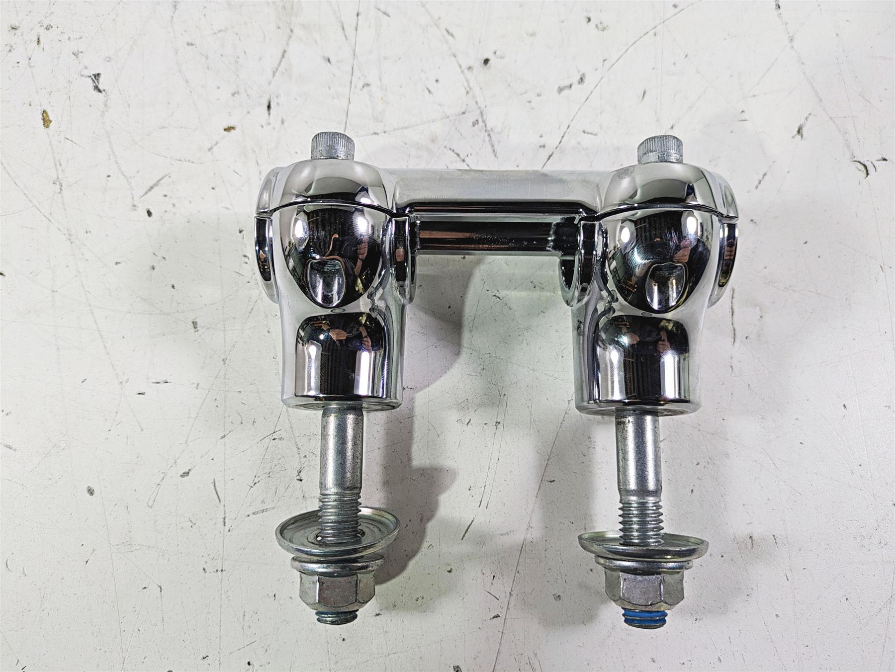 2019 Harley FLHCS Softail Heritage Handlebar Clamp Riser Set 56998-09 {{ shop.shopifyCountryName }} - Mototech271