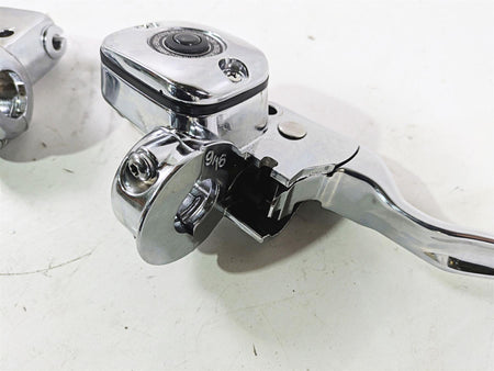 2004 Harley Softail FLSTF Fat Boy Chrome Brake Master Cylinder Set 9/16 45019-96 {{ shop.shopifyCountryName }} - Mototech271
