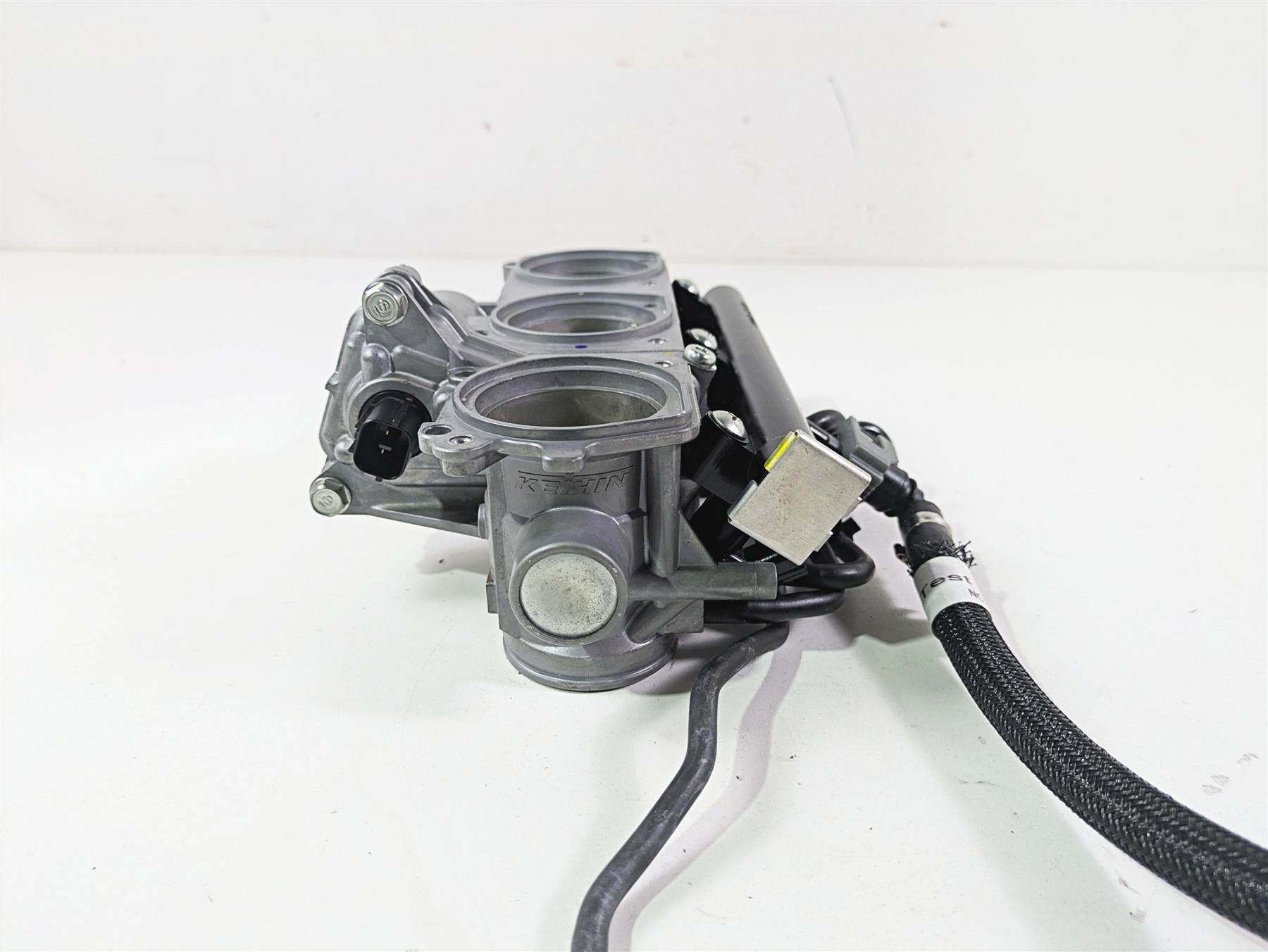2024 Triumph Street Triple 765 R Keihin Throttle Body Bodies T1243415 {{ shop.shopifyCountryName }} - Mototech271