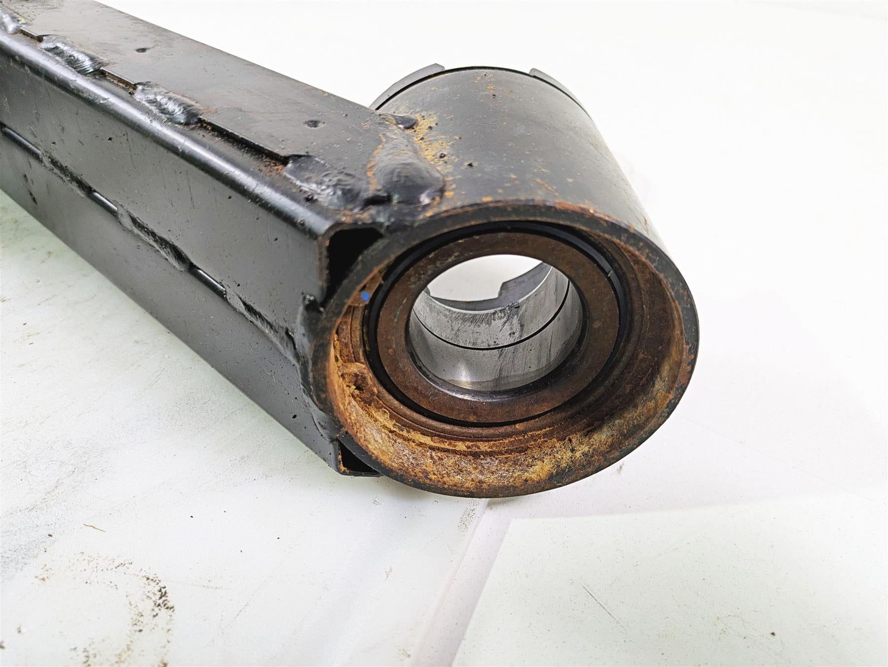 2011 Can-Am Outlander 650 4X4 XT Rear Right Trailing Swing Arm 706003425 {{ shop.shopifyCountryName }} - Mototech271