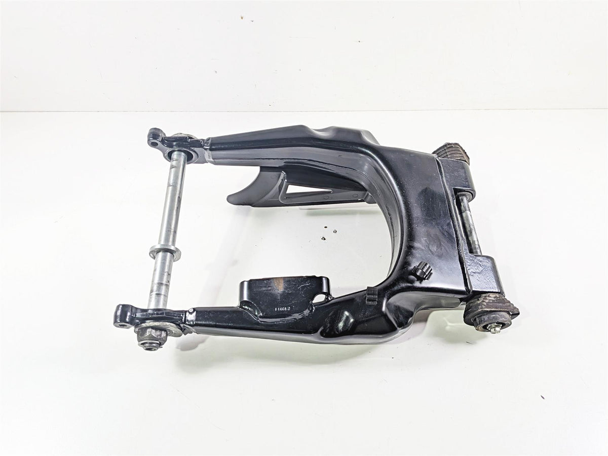 2020 Harley Touring FLTRK Road Glide Rear Swingarm & Axle Set 47549-09A {{ shop.shopifyCountryName }} - Mototech271