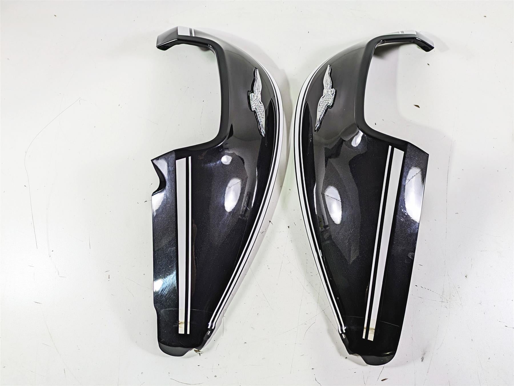 2014 Moto Guzzi California 1400 Touring Side Tank Cover Fairing Set B063182 {{ shop.shopifyCountryName }} - Mototech271