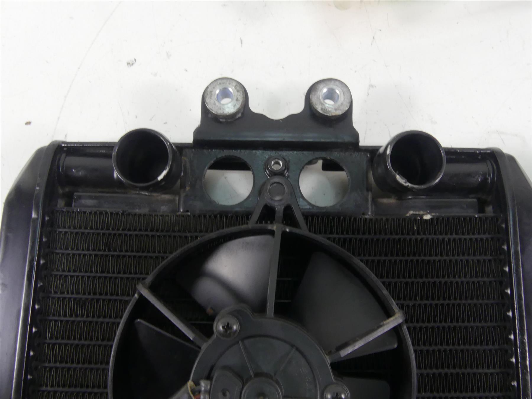 2012 Harley VRSCF Muscle Rod Radiator Fans Reservoir Hoses Set 26722-04 {{ shop.shopifyCountryName }} - Mototech271