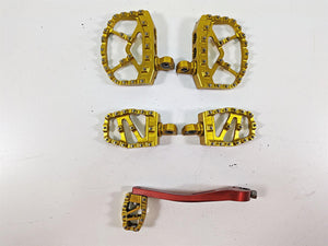 2009 Harley FXDC Dyna Super Glide Custom Crossthread Gold Footpegs DP-001-UP-008 | Mototech271