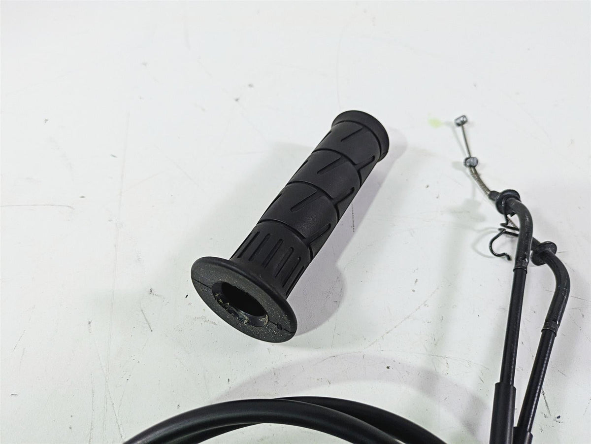 2022 Kawasaki ZR900RS Cafe Throttle Grip & Cable Set 2099-0049 46019-0001 {{ shop.shopifyCountryName }} - Mototech271