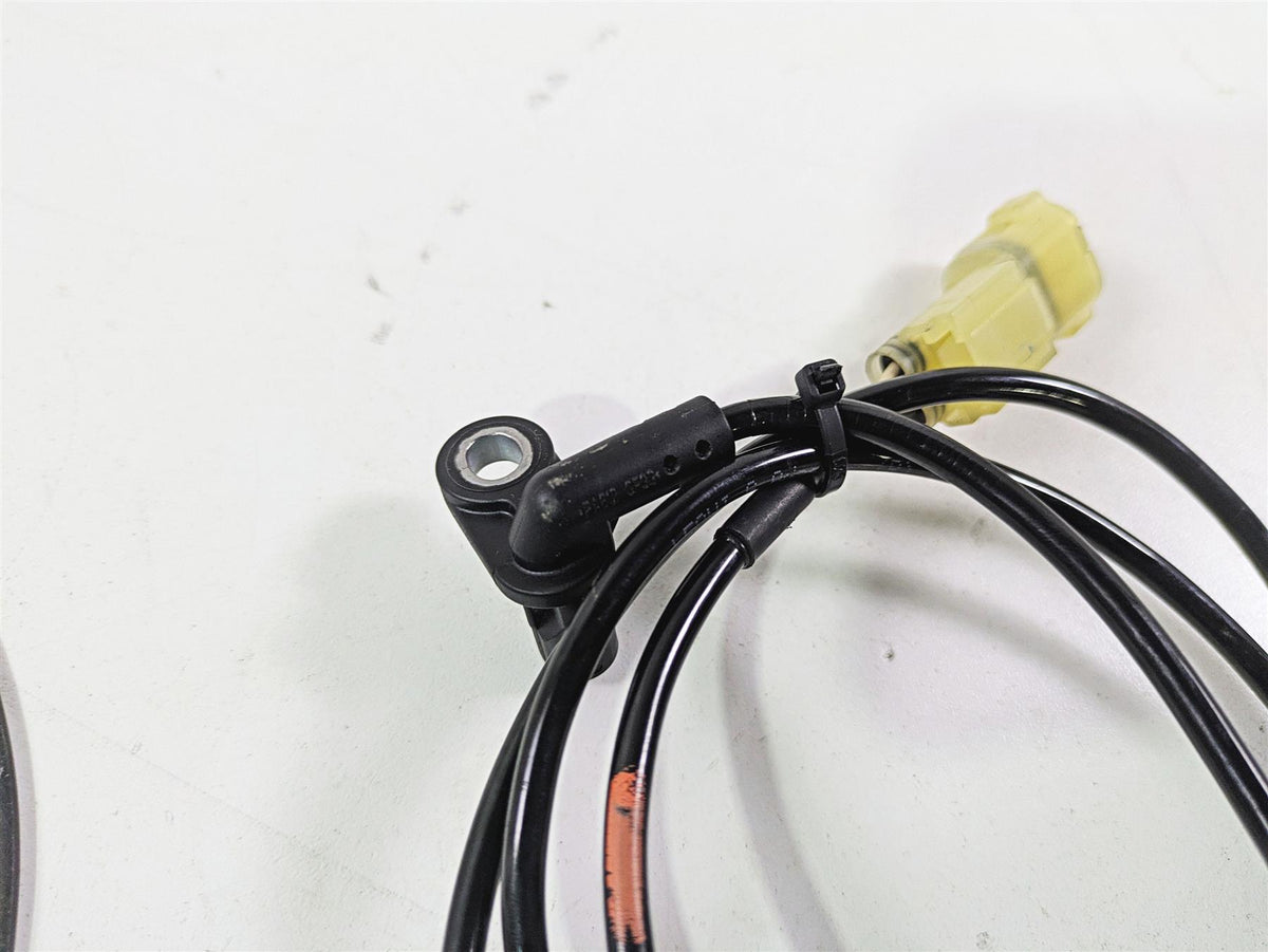 2024 Triumph Street Triple 765 R Front Wheel Speed Abs Brake Sensor T2022799 {{ shop.shopifyCountryName }} - Mototech271