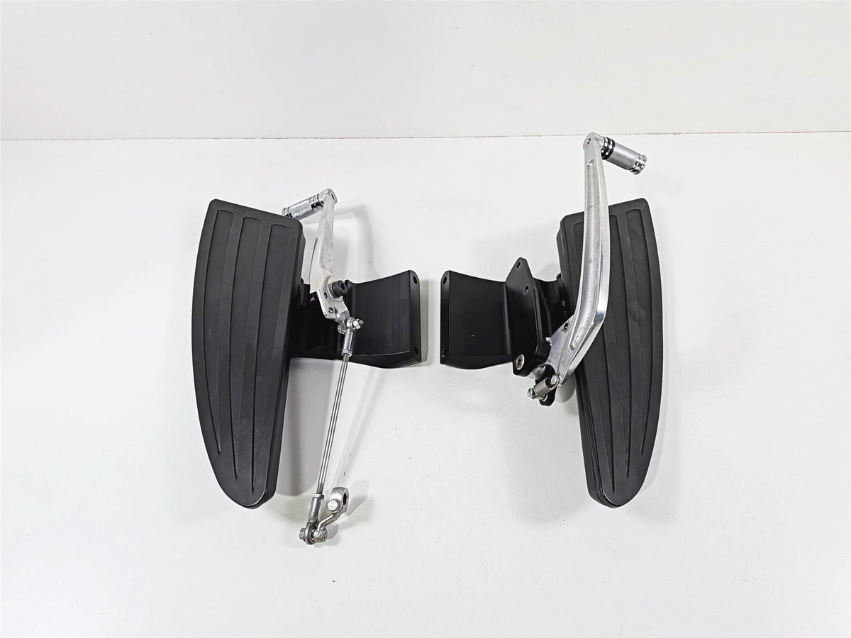 2013 Victory Vision Tour Left Right Floor Board Shifter Brake Pedal 5134178 5137197 {{ shop.shopifyCountryName }} - Mototech271