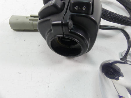 2010 Harley FXDWG Dyna Wide Glide Left Hand Control Switch & Blinker 71682-06A {{ shop.shopifyCountryName }} - Mototech271