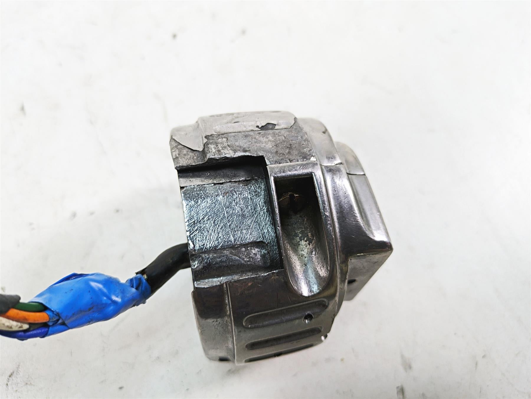 1990 Harley Sportster XLH883 XL883 Left Hand Control Switch - Read 70218-87A {{ shop.shopifyCountryName }} - Mototech271