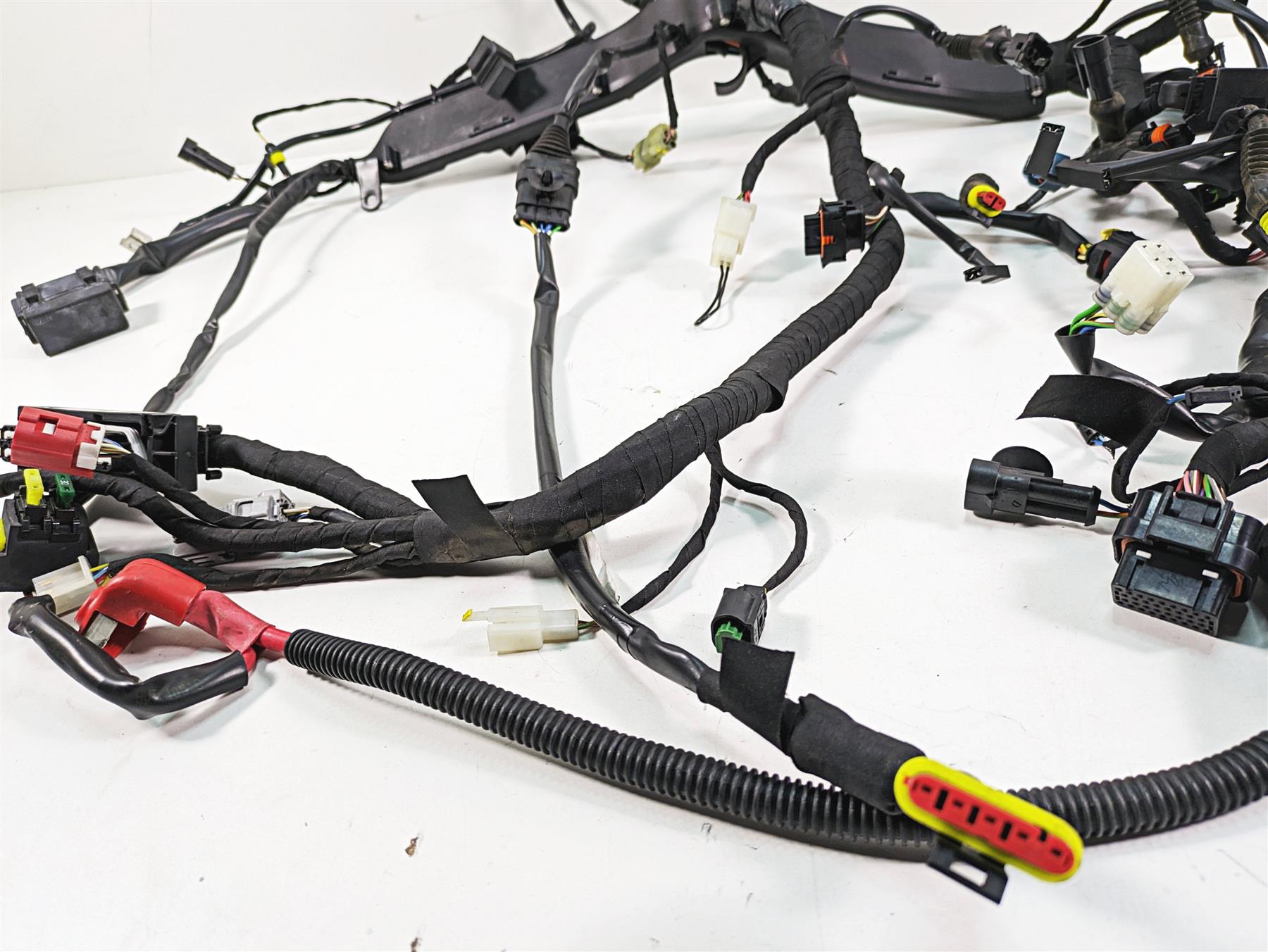 2020 Moto Guzzi V85 TT Adventure Main Wiring Harness Loom - No Cuts 2D000444 {{ shop.shopifyCountryName }} - Mototech271
