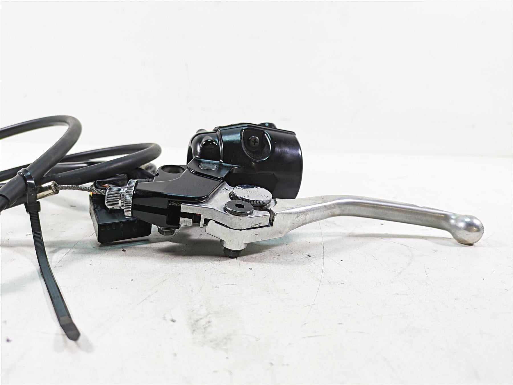 2011 Triumph America Clutch Perch Turn Signal Control Switch Set T2046023 {{ shop.shopifyCountryName }} - Mototech271