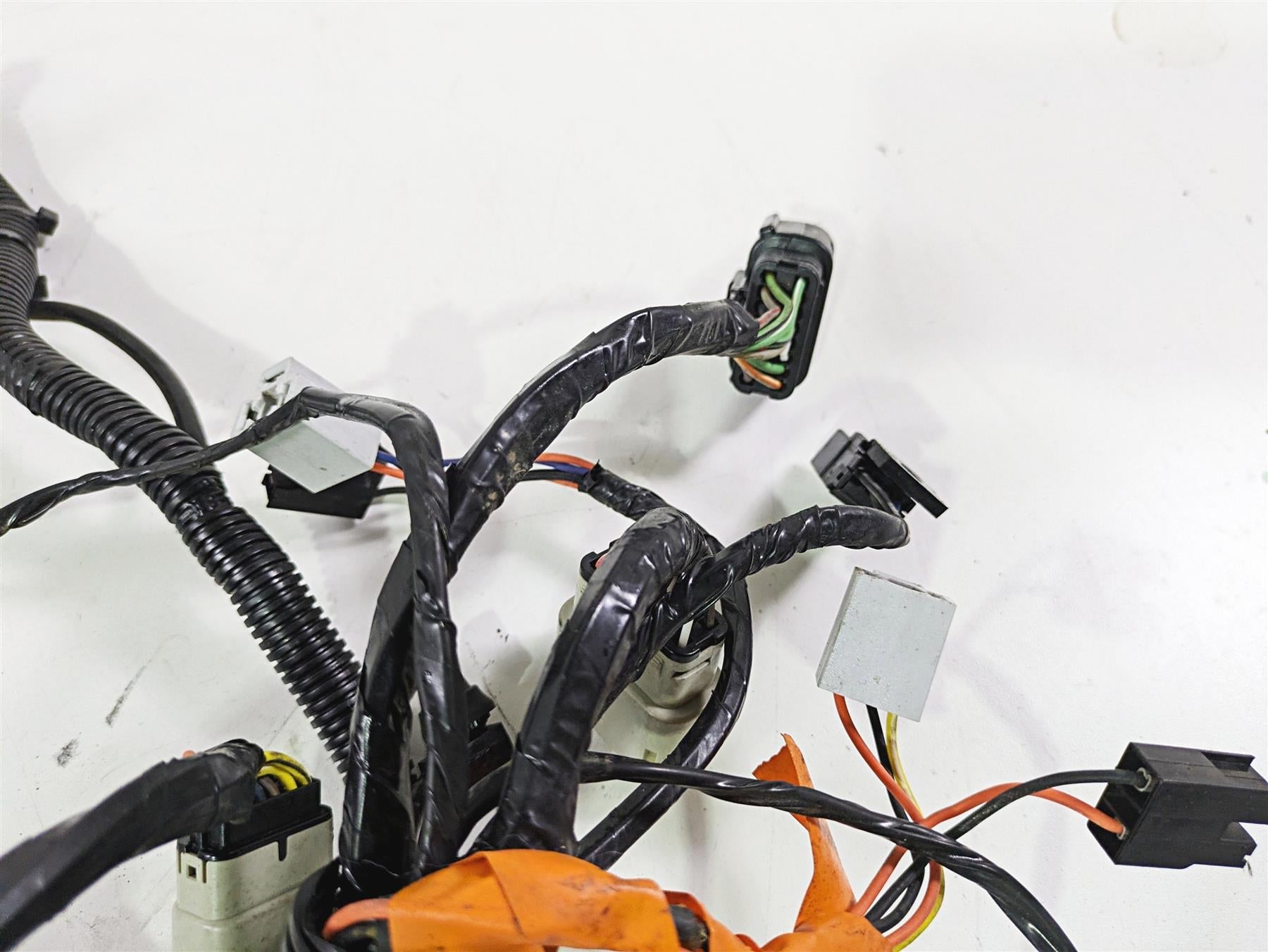 2011 Harley Touring FLHTCUSE CVO E-Glide Front Fairing Wiring Harness READ 69200071 {{ shop.shopifyCountryName }} - Mototech271