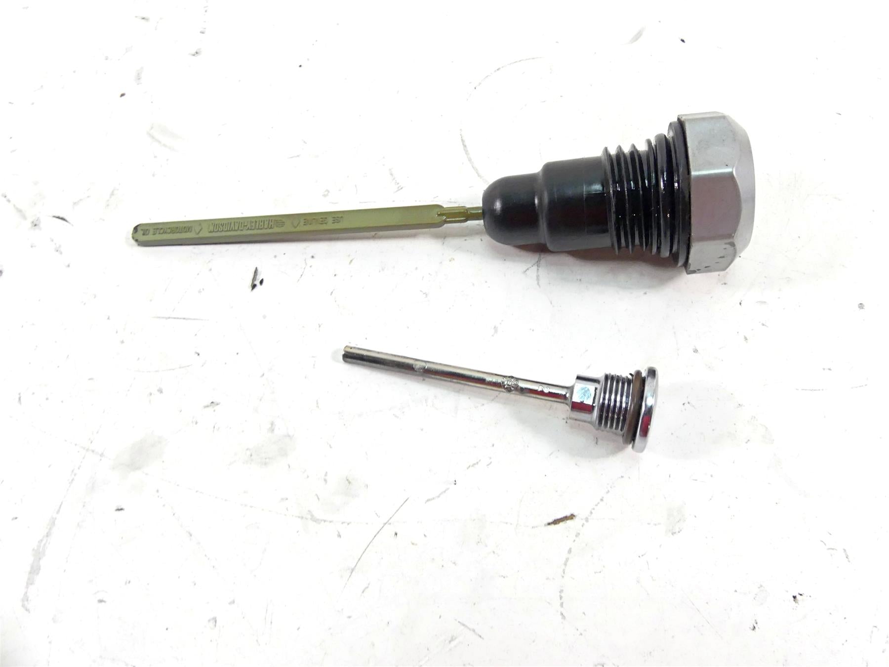 2011 Harley Touring FLTRX Road Glide Transmission Oil Dipstick Set 37065-06A {{ shop.shopifyCountryName }} - Mototech271