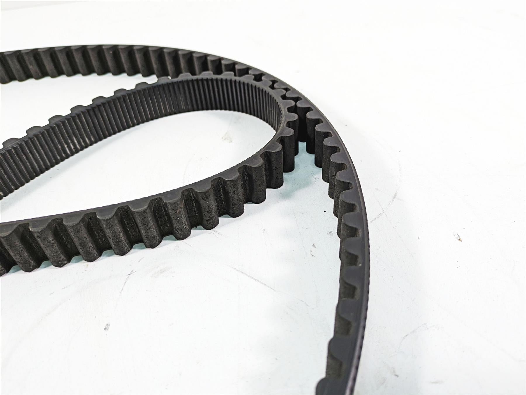 2011 Harley Touring FLTRU Road Glide Rear Main Drive Belt 140T 1" 40024-09A {{ shop.shopifyCountryName }} - Mototech271