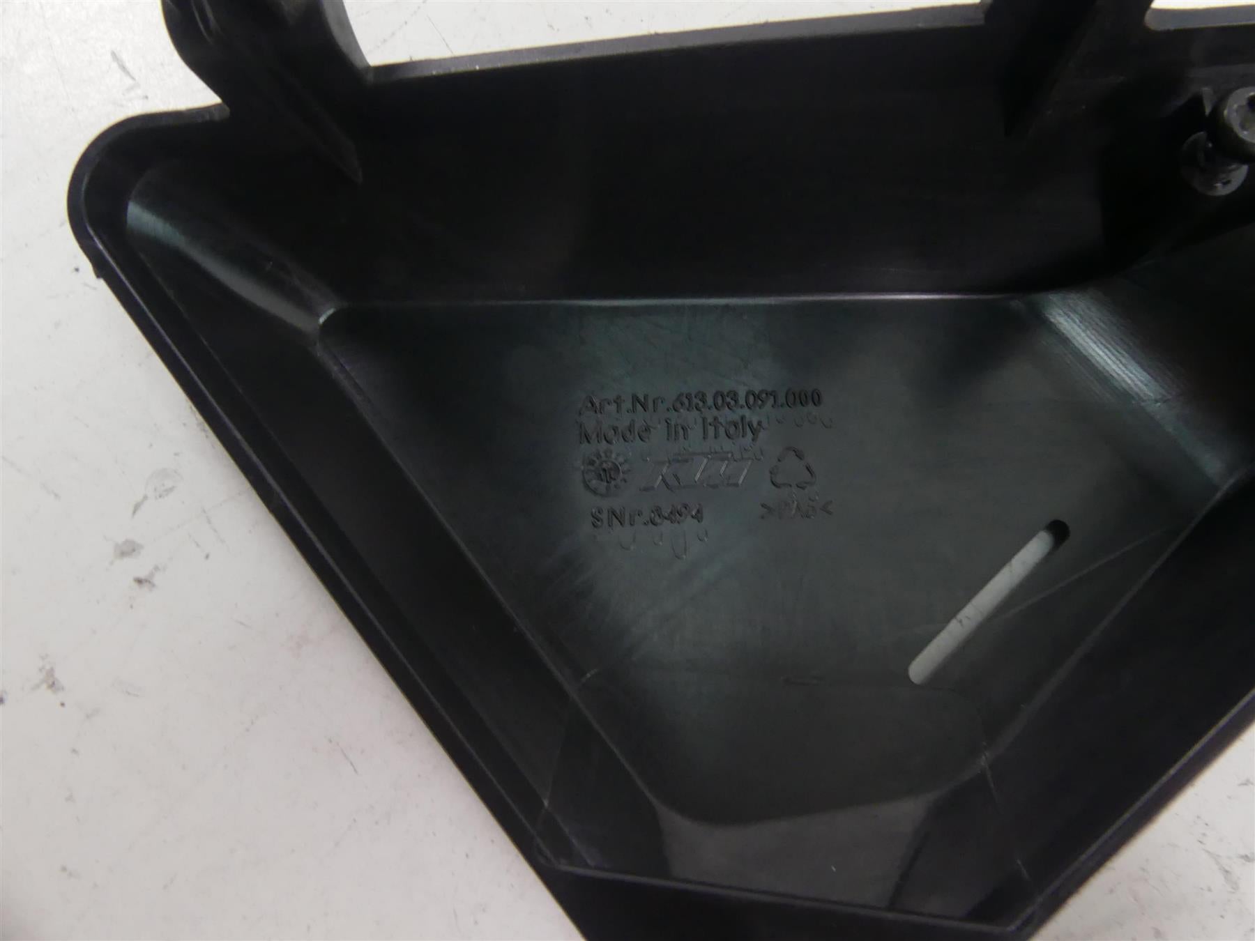 2015 KTM 1290R Super Duke Left Right Side Infill Cover Fairing Set 61303092000 {{ shop.shopifyCountryName }} - Mototech271