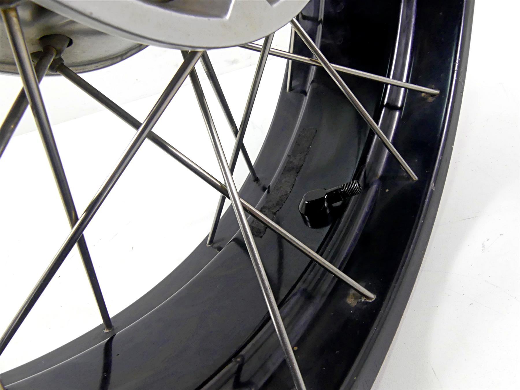 2009 BMW R1200GS K255 Adv Rear Wheel Rim 17x4 Behr 36318553004 {{ shop.shopifyCountryName }} - Mototech271