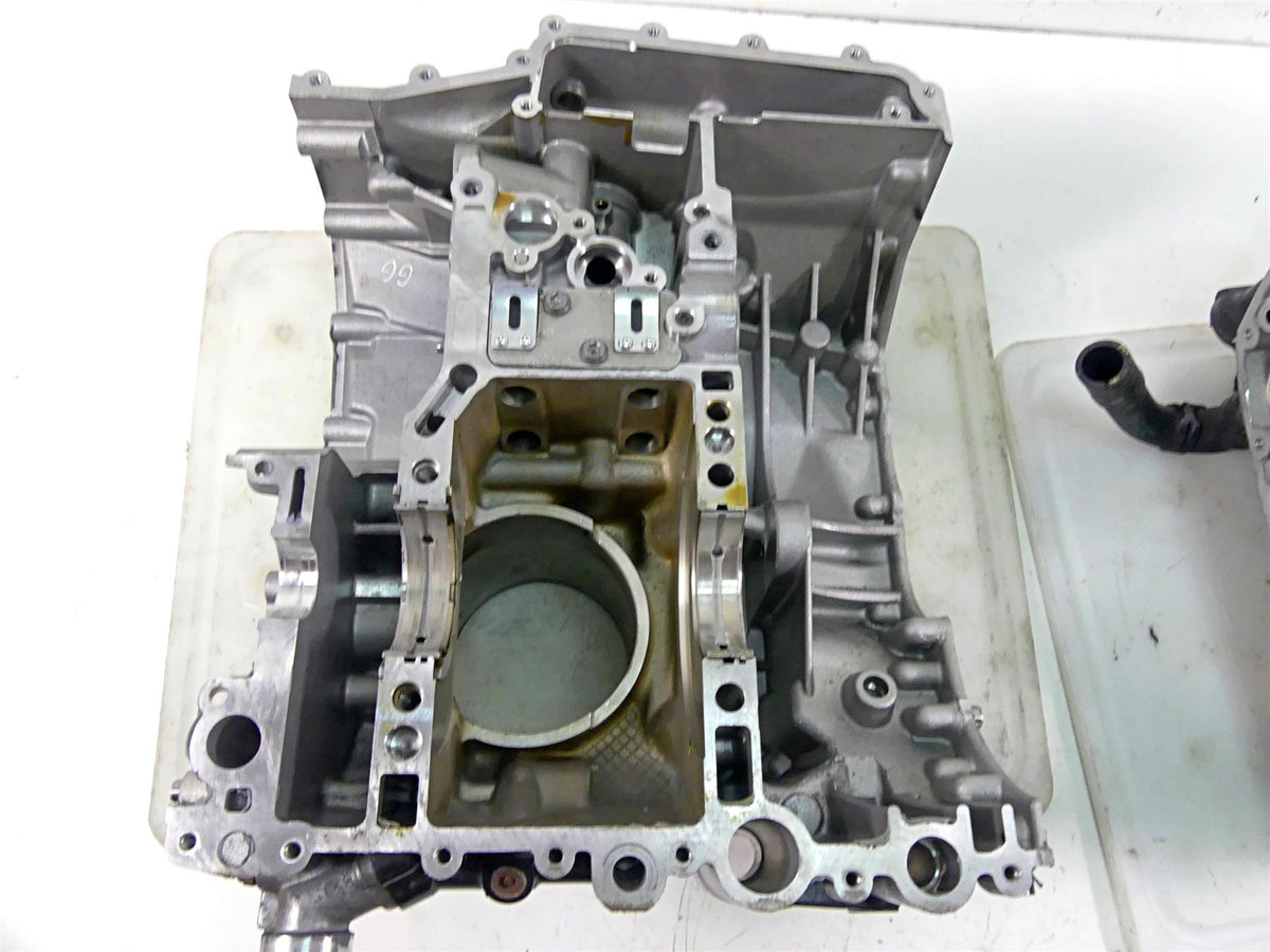2015 BMW R1200GS GSW K50 Engine Housing Crankcase Crank Case Set 11008555027 {{ shop.shopifyCountryName }} - Mototech271
