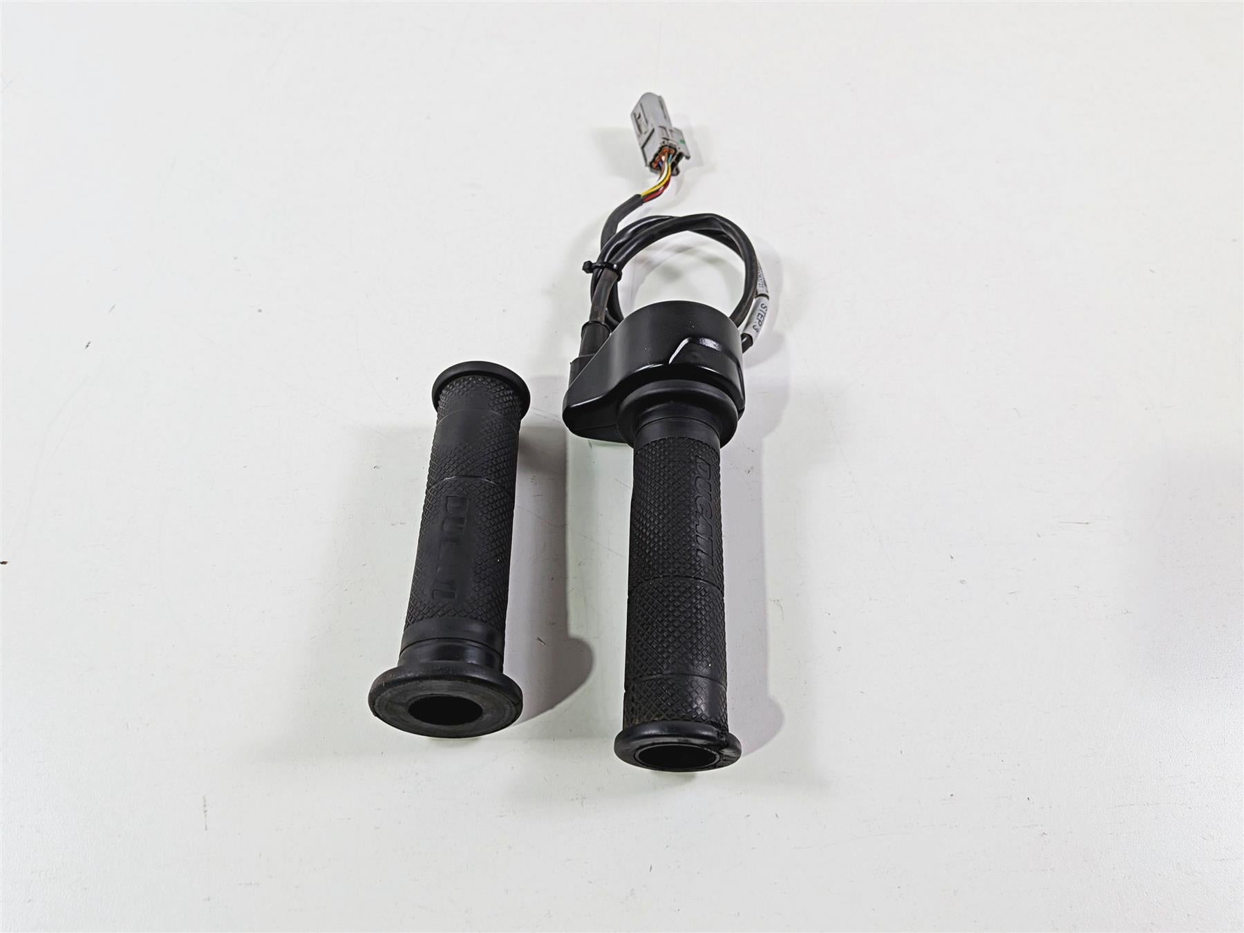 2016 Ducati Hypermotard 939 SP Ride By Wire Throttle Grip Set 66020033E-Mototech271