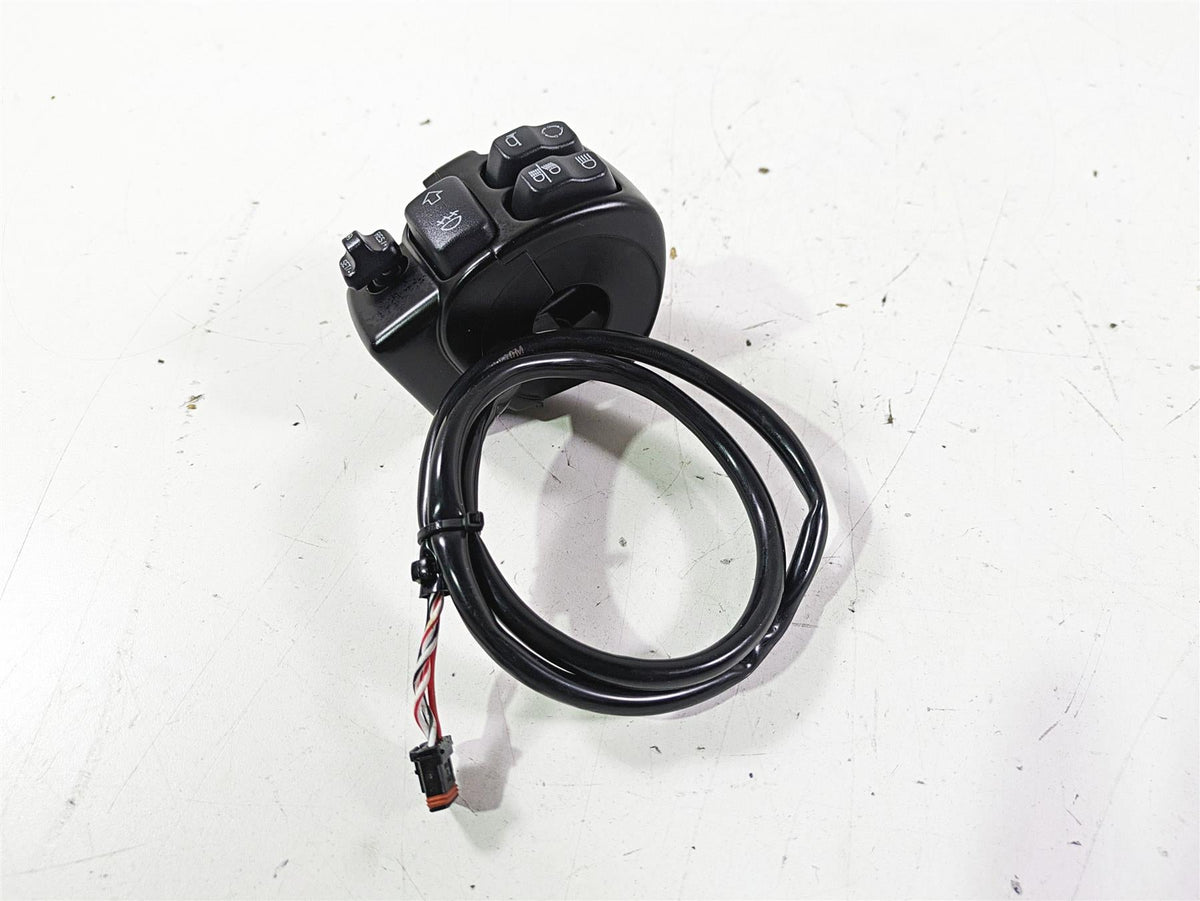 2019 Harley FLHCS Softail Heritage Left Hand Cruise Control Switch 71500470 {{ shop.shopifyCountryName }} - Mototech271