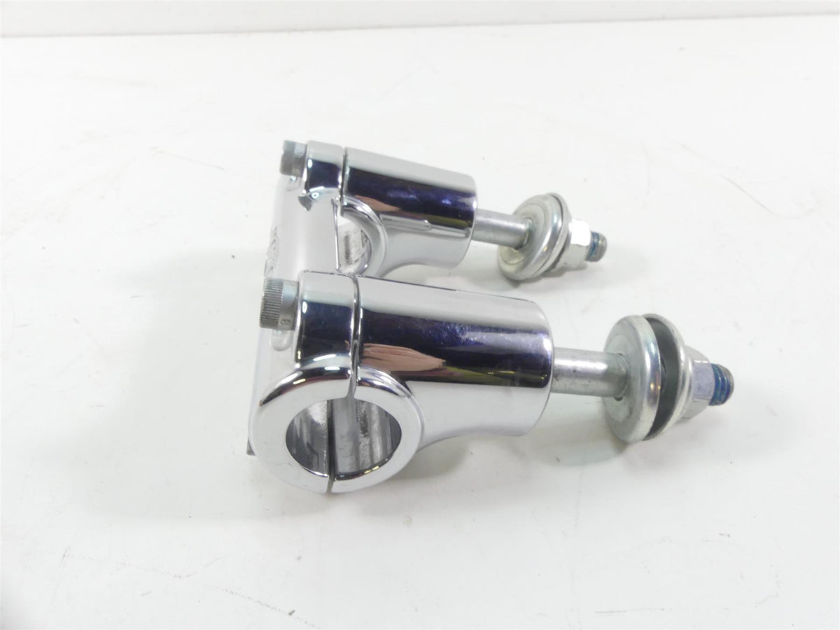2019 Harley FLHC Softail Heritage Chrome Handlebar Clamp Riser Set 56998-09 {{ shop.shopifyCountryName }} - Mototech271