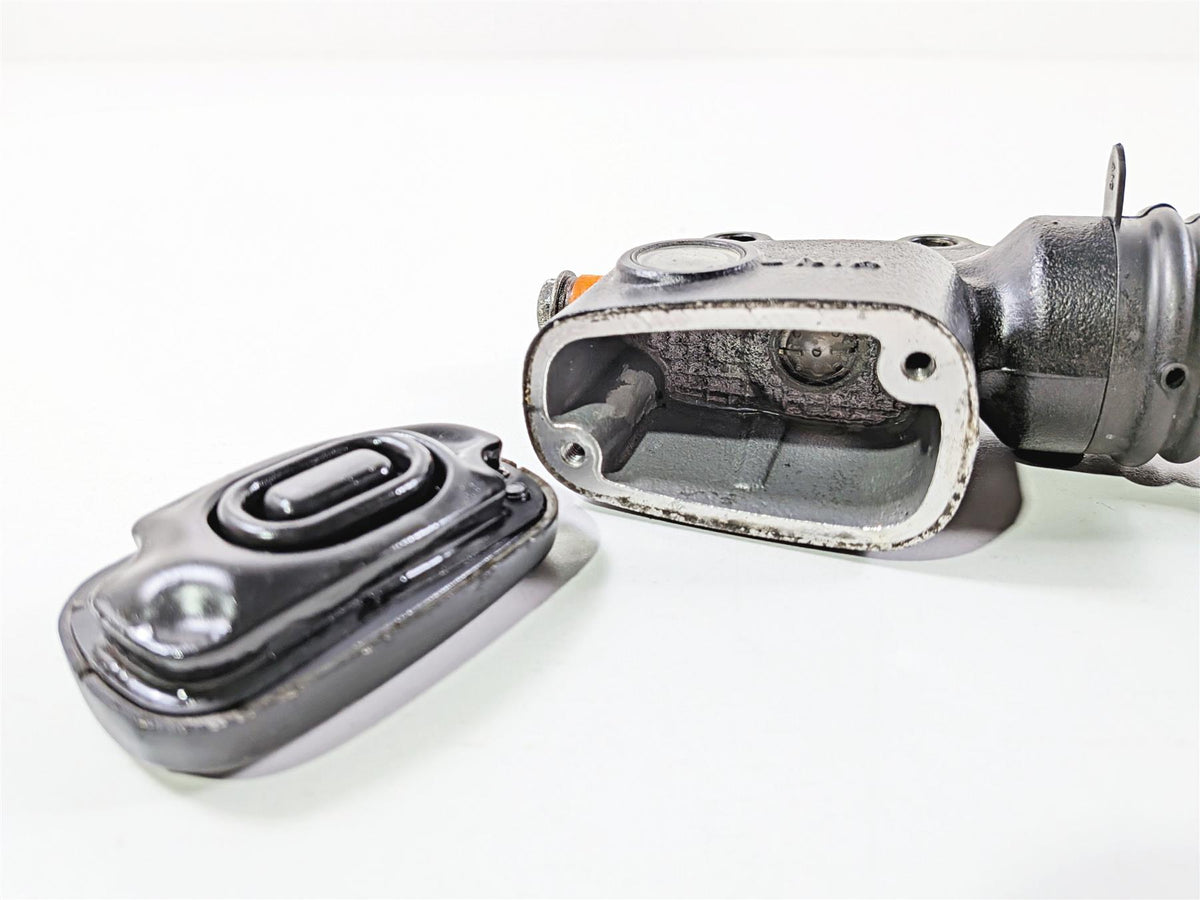 2022 Harley Softail FXLRST Low Rider Rear Brake Master Cylinder 41700460 {{ shop.shopifyCountryName }} - Mototech271
